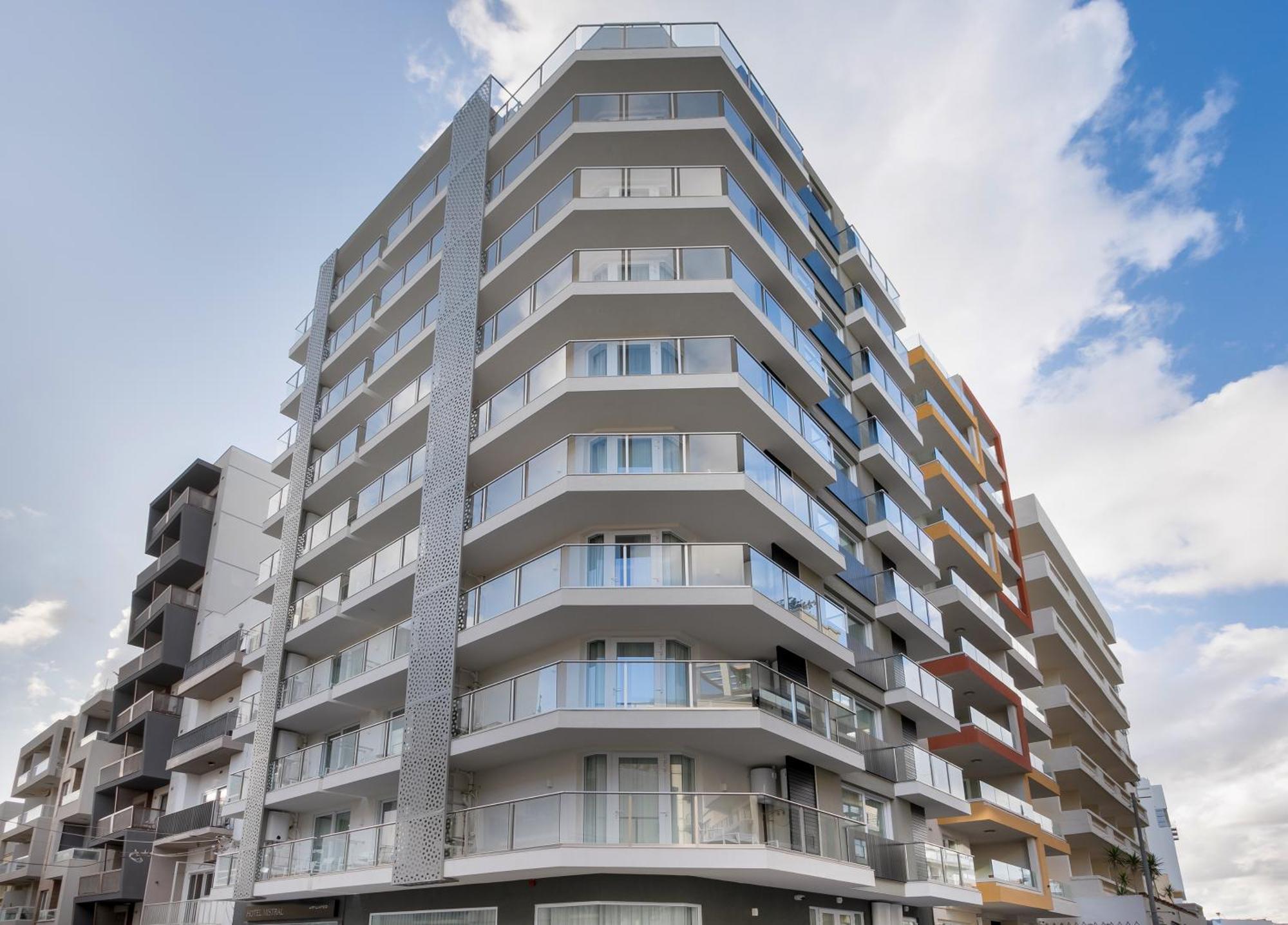 Hotel Mistral St Julian'S, Affiliated By Melia Saint Julian's 外观 照片